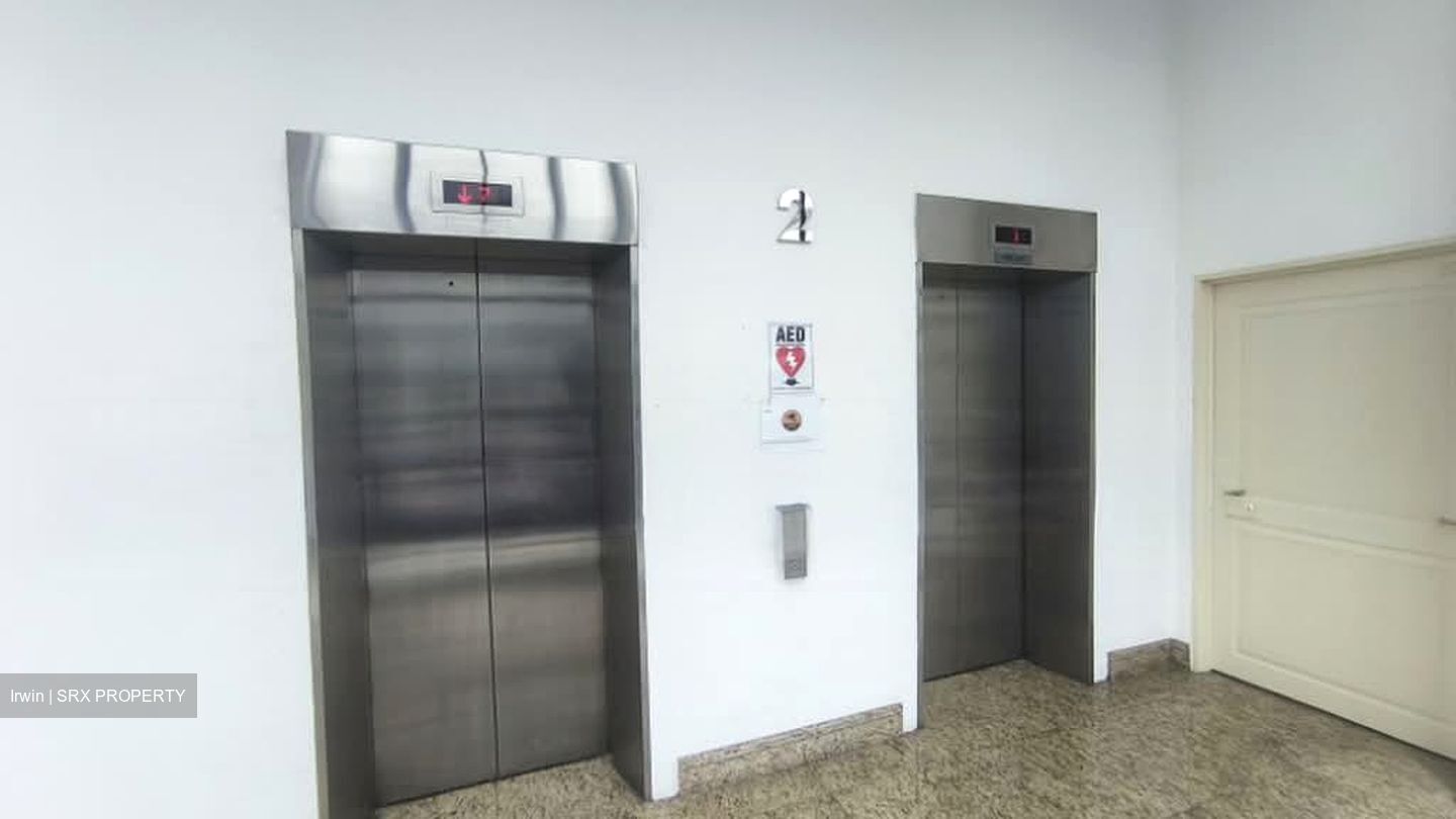 Toh Guan Road (D22), Warehouse #576601081